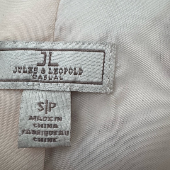 Pretty floral linen blend jacket! Perfect for spring/ summer! - Picture 3 of 8